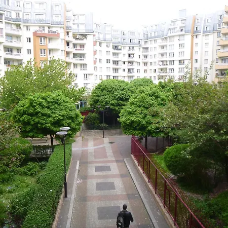 Familial - Canal St Martin * Paris